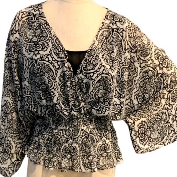 Worthington BOHO Floral Chiffon Layered Smocked Waist Blouse L Black & White 96K - Picture 1 of 7